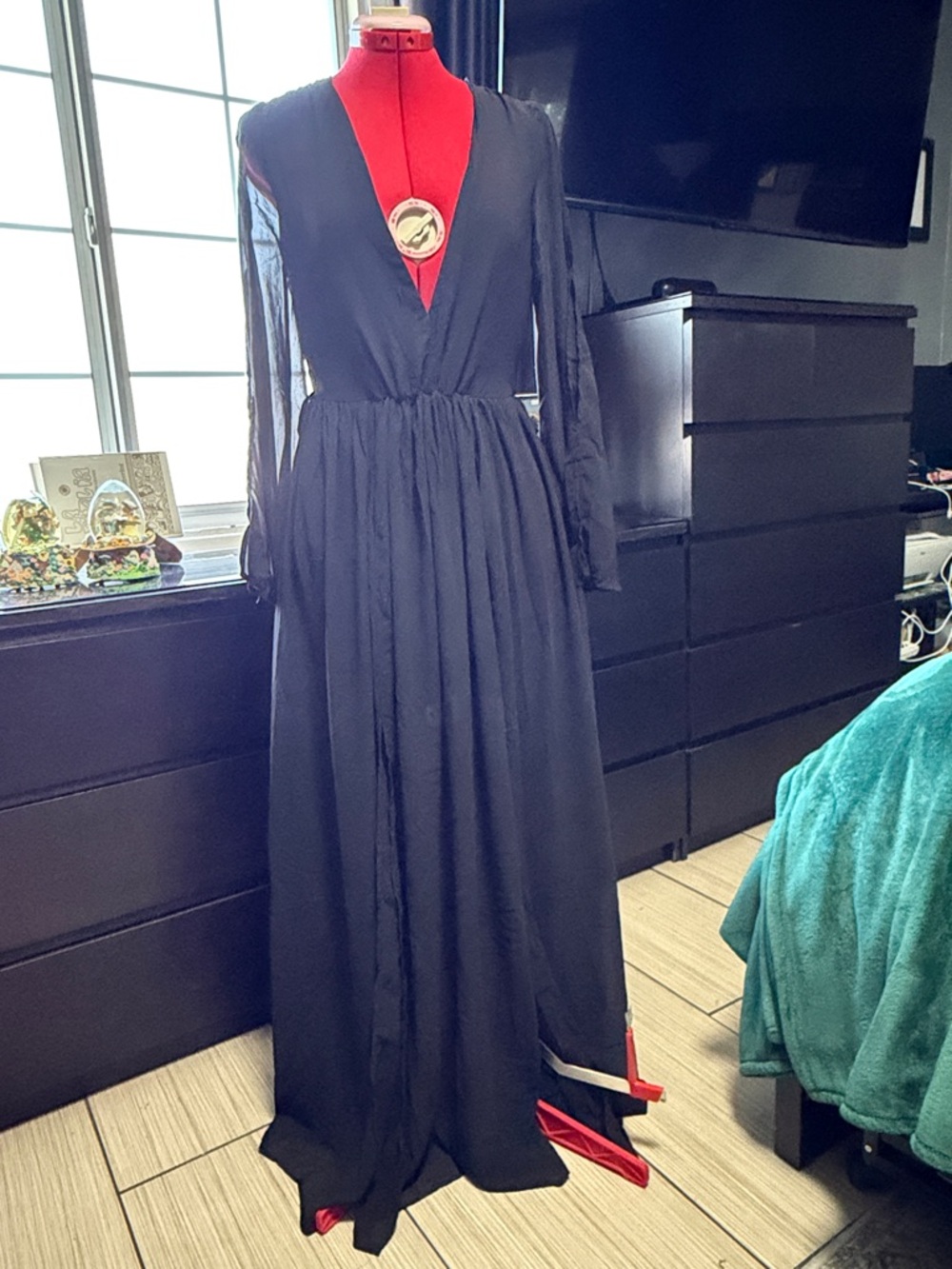 Miss Avenue Black Maxi Dress